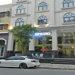 OYO 457 Khách Sạn Spring